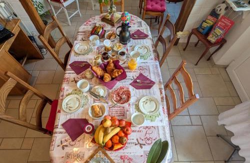 Chatillon-sur-Indre Lit Et Petit-Déjeuner | Chambres d'hôtes au calme près des Châteaux et Zoo de Beauval - FR-1-591-686
