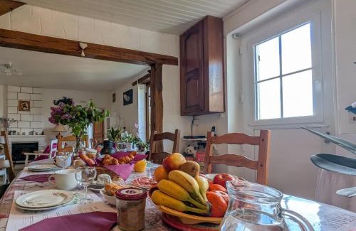 Chatillon-sur-Indre Lit Et Petit-Déjeuner | Chambres d'hôtes Berry: Nature et détente près des Châteaux de la Loire - FR-1-591-690