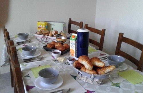 Cuille Lit Et Petit-Déjeuner | Chambres d'hôtes à CUILLÉ