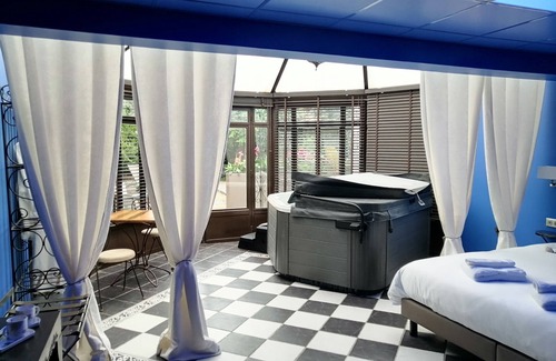 Centre Ville d'Ales Lit Et Petit-Déjeuner | Chambres d'hôtes avec spa privatif
