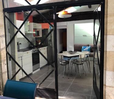 Bergerac Lit Et Petit-Déjeuner | Chambres d'Hôtes L'Ostal de Pombonne