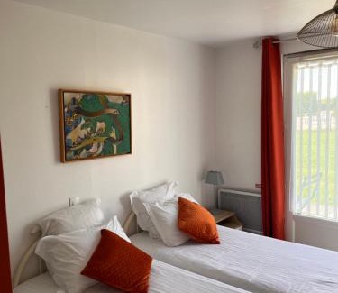 Villainville Lit Et Petit-Déjeuner | Chambres D'Hôtes Le Domaine de la Marnière