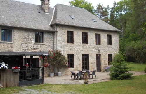 Egletons Lit Et Petit-Déjeuner | Chambres d'Hôtes Le Pont