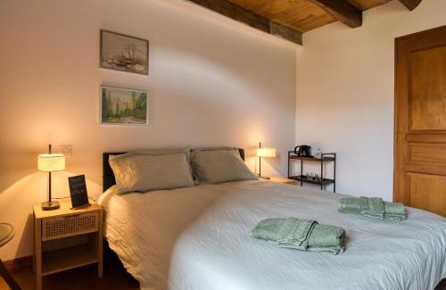 Gorses Lit Et Petit-Déjeuner | Chambres d'hôtes Le tour du Lot