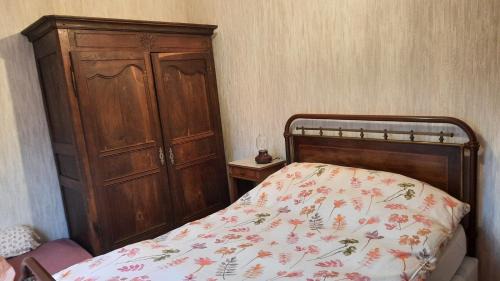 Villapourcon Lit Et Petit-Déjeuner | Chambres d’Hôtes Les Melogottes