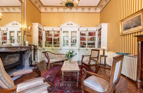 Charmeil Lit Et Petit-Déjeuner | Chambres D'hôtes Vichy : Château de Charmeil