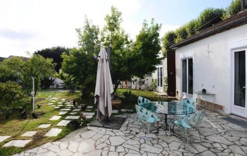 Sens Lit Et Petit-Déjeuner | Chambres d'hôtes Vue sur la Muraille de Sens