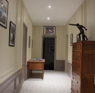 Peronne Lit Et Petit-Déjeuner | Chambres d'Hotes Noir Lion