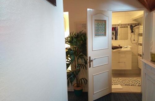 Saint-Aubin-Les-Elbeuf Lit Et Petit-Déjeuner | Chambres du Jardin Fleuri