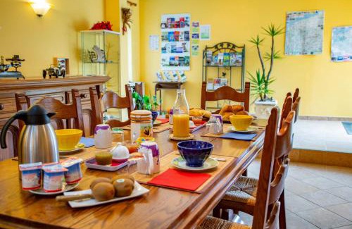 Bourthes Lit Et Petit-Déjeuner | Chambres et Table d'Hôtes Les Trois Marquets