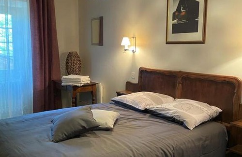 Pennes-le Sec Maison | Chambres privées dans maison XIXème siècle