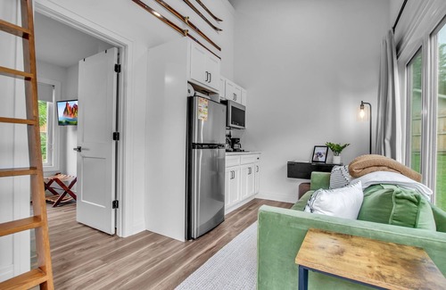 Ellicottville Maison | chamonix tiny loft cabin 8