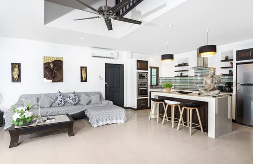 Rawai Villa | Champagne grand jardin piscine villa 3BR