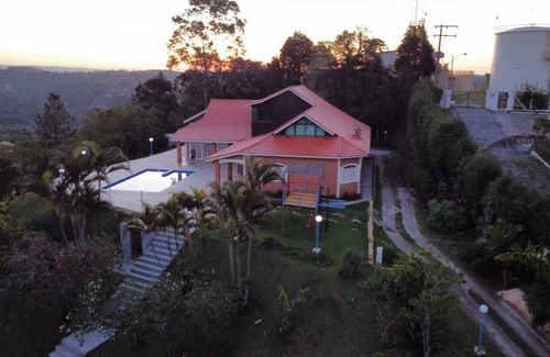 Mairinque Maison | Chancara avec une vue magnifique, dans une communauté fermée, à proximité. faire du shopping Catarina.