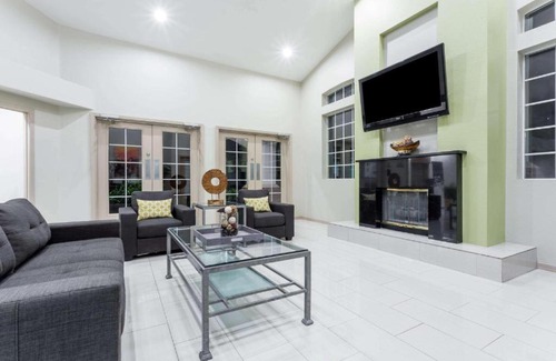 Chandler Appartement | Chandler 1 bd 1 ba Unrenovated apartment