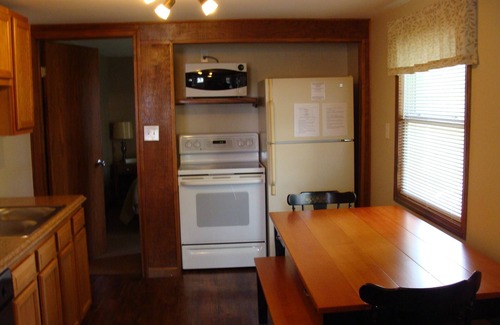 Coldwater Cottage | Channel House - Sur Pointe Lakefront Resort