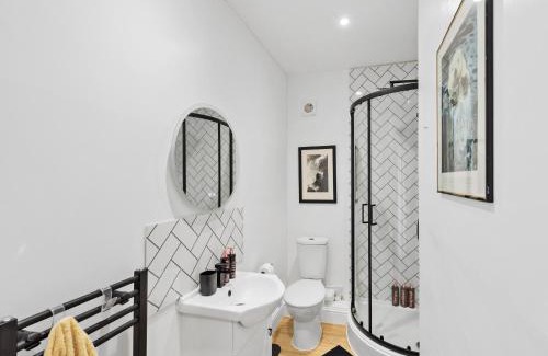 Worcester Maison | Chapter Meadow