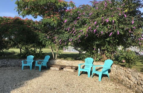 Saint-Simon-de-Pellouaille Maison | Charentaise avec piscine à 25 minutes des plages