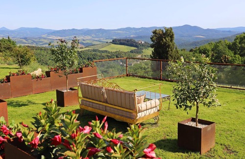 Montecatini Val di Cecina Villa | Incroyable ferme en pierre à quelques km de Volterra