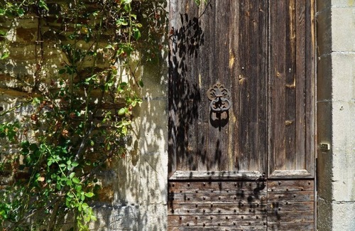Saint-Yrieix-la-Perche Appartement | Characterful Studio in heart of Medieval Saint-Yrieix-la-Perche
