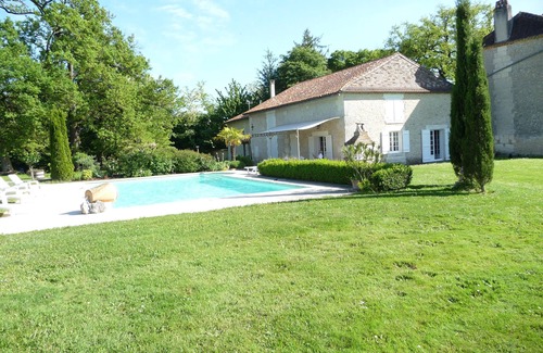 Festalemps Cottage | Gîte de caracatère aux portes du Périgord Vert classe 4etoiles