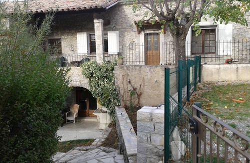Saint-Auban-sur-L'Ouveze Maison | Gite de caractère secteur Ventoux Baronnies