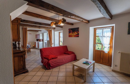 Sainte-Eulalie-d'Olt Maison | MAISON DE CARACTERE AU BORD DU LAC