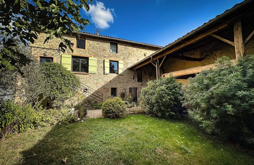 Charnay-les-Macon Maison | Maison de caractère proche vignobles, Le Clos de Laly