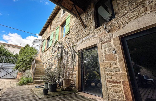 Charnay-les-Macon Maison | Maison de caractère proche vignobles, Le Clos de Laly