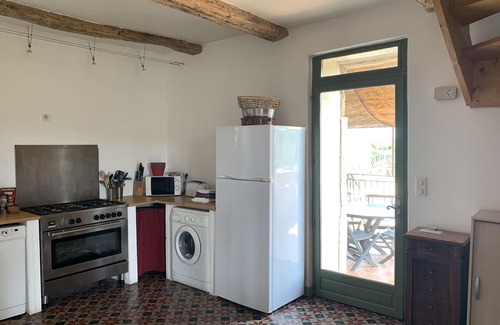 Barjac Maison | Maison de caractère,Mas du 17è,calme,piscine privée 9x4,5m,climatisé,proche Uzes