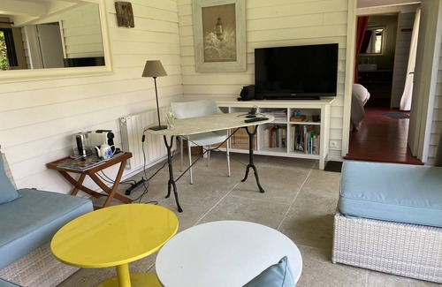 Ars-en-Re Maison | maison de caractère avec parking jardin et piscine prives