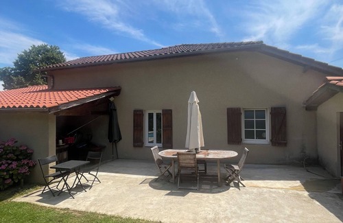 Eauze Maison | Maison tout confort, piscine privative.