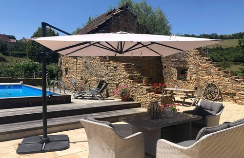 Saint-Ythaire Maison | Characterful 3-Bed House in Saint-Ythaire
