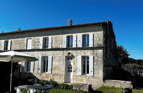 Saint-Andre-de-Lidon Maison | Longère charentaise proche Royan