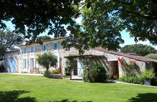 Corme-Royal Maison | Maison charentaise de charme avec piscine privative 25km de la mer