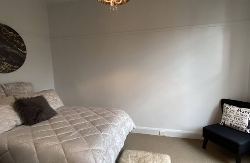 Launceston CBD Lit Et Petit-Déjeuner | Charles 164a Central City