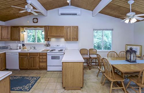 Charlestown Maison | Charlestown, RI Ocean Getaway with 4 decks, bicycles