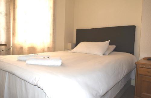 St. George's Hôtel | Charlie Hotel