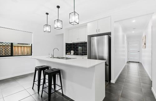 Caboolture Maison | Charlotte's Place