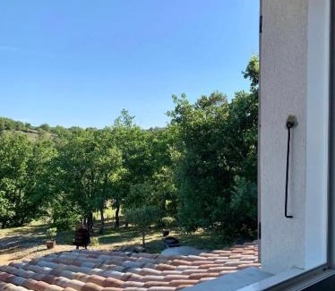 Saint-Etienne-de-Fontbellon Lit Et Petit-Déjeuner | Charmante chambre dans une maison de campagne
