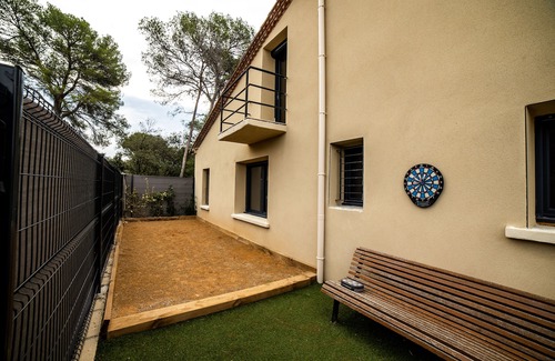 Favas Villa | VILLA PISCINE MIROIR ET JACUZZI