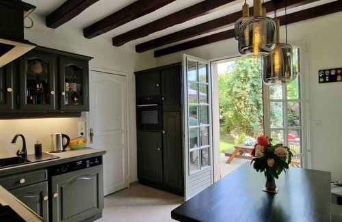 Sainte-Genevieve-les-Gasny Maison | MAISON DE CHARME CALME, 9 pers., 5 CHAMBRES/4 SALLES DE BAINS - 3mn GIVERNY