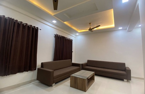 Nagpur Appartement | Charm in Two - Your Stylish 2BHK Retreat