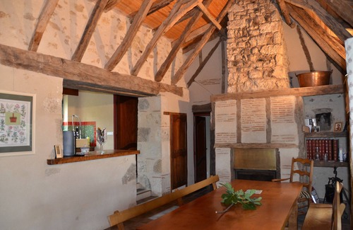 Lamonzie-Montastruc Maison | Charme, luxe et balnéo. Remise en forme en famille, dans une maison de caractère