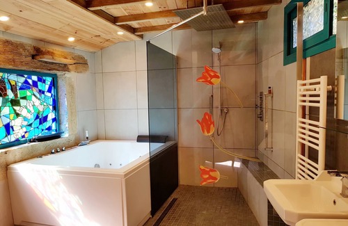Lamonzie-Montastruc Maison | Charme, luxe et balnéo. Remise en forme en famille, dans une maison de caractère