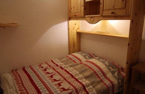 Les Saisies Appartement | Charmant 2 Pièces Cabine aux Saisies - Rez-de-Chaussée, Balcon, 6 Pers. - Commerces à Proximité - FR-1-594-68