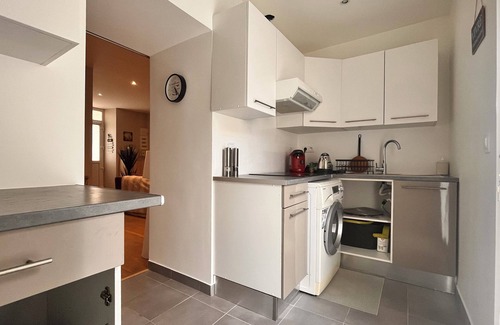 Thorigny-sur-Marne Appartement | Charmant appartement romantique avec Jacuzzi proche de Disney