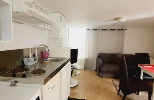 La Ferte-Gaucher Appartement | Charmant T2 avec piscine