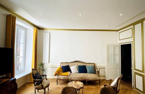 Salins-les-Bains Appartement | Charmant Appartement Haut de Gamme