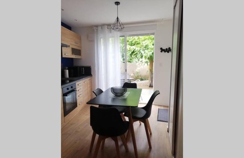 Pont-de-l'Isere Appartement | CHARMANT APPARTEMENT AVEC TERRASSE